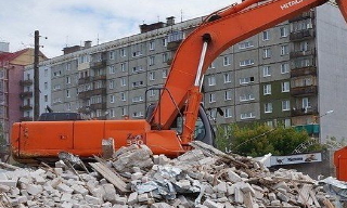 Вывоз строительного мусора с участка в Усолье-Сибирском недорого от 1555 руб. | 2Землекопа-Сль